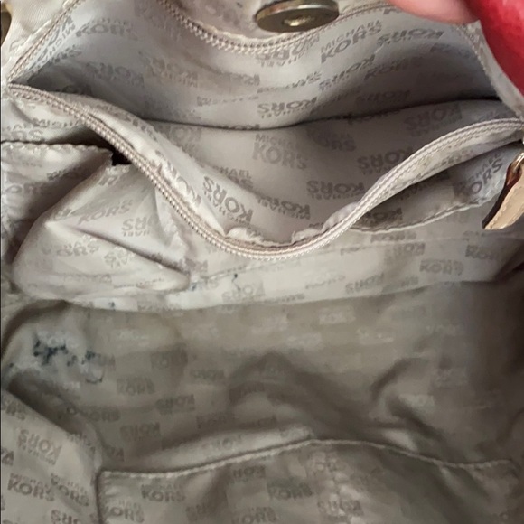 MICHAEL KORS SHOULDER BAG - Picture 6 of 9